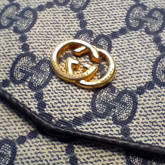 Vintage Gucci GG Checkbook Wallet - 100% Authentic - Picture 7 of 8